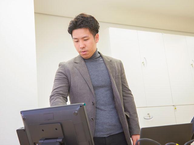 会社としてオンライン学習プラットフォームサービスに加入しており、業務に必要な素養やスキルを無料かつ自由に学んで自己啓発を図ることも可能だ。