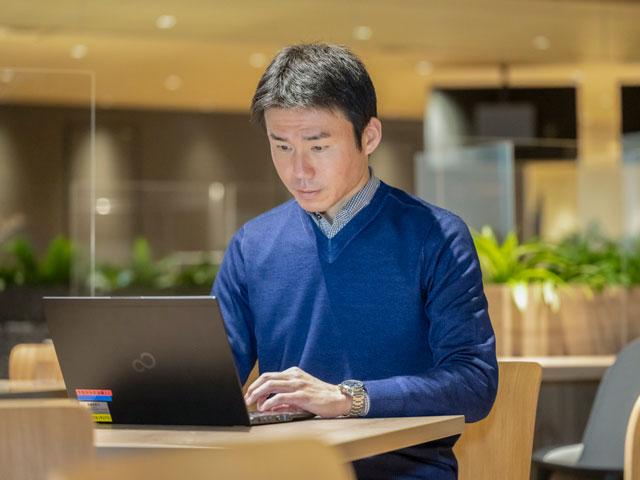 集中したい場合は、個室やカフェフロアで作業に没頭できます。