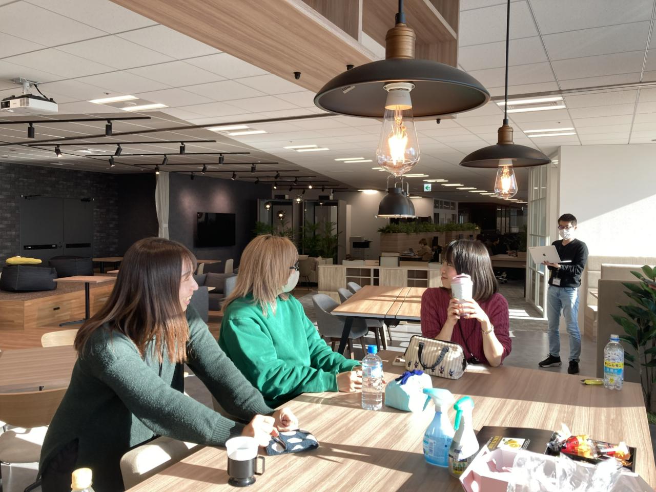 株式会社Amazia 求人画像1