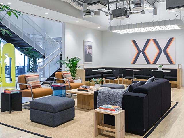 2022年1月にWEWORK池袋へ移転しました。