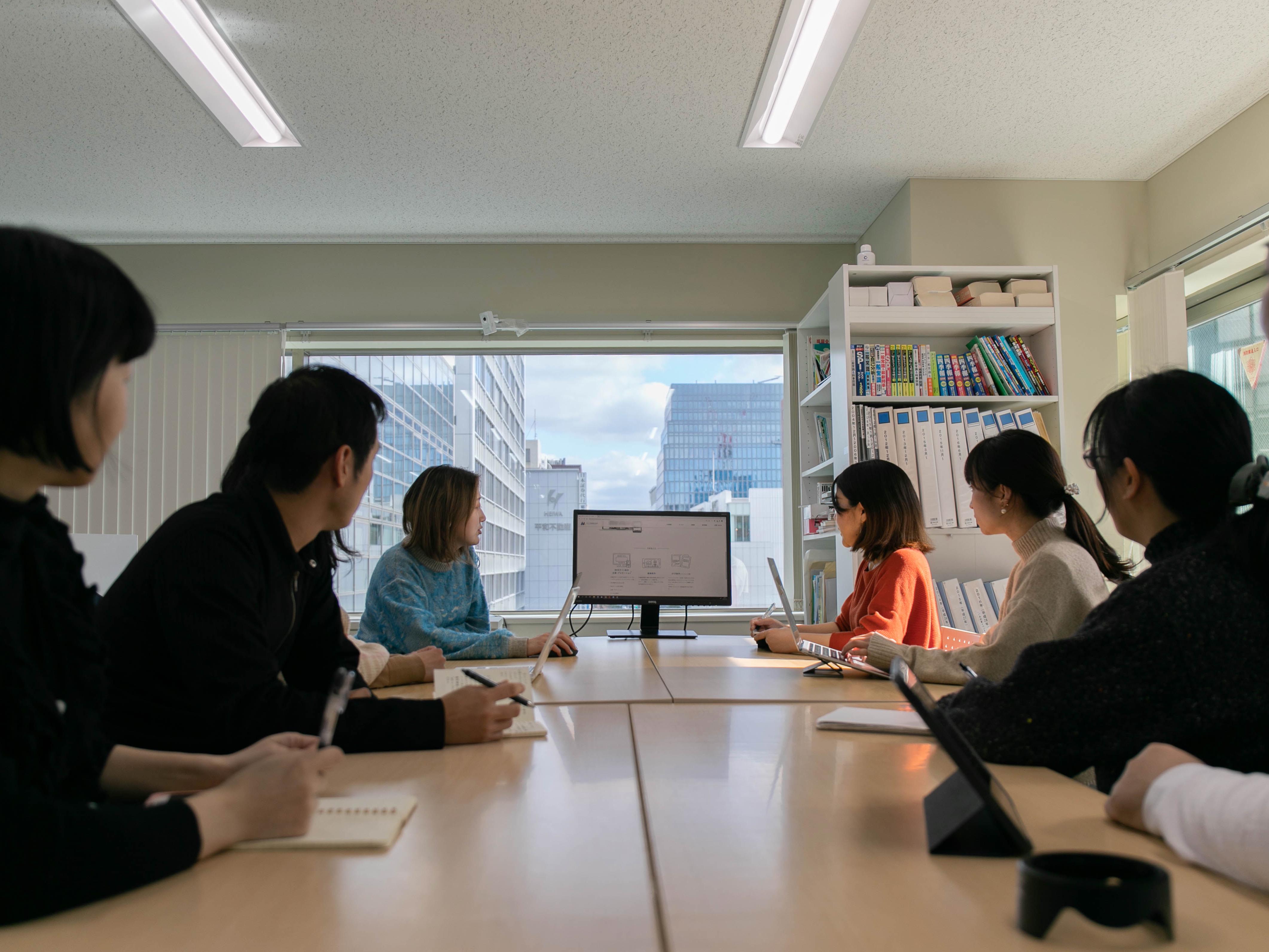 自社サービス関連の制作やマーケティング、およびWebサイト全般の企画制作も数多く受託し、自社メディアとクライアントワークの両方を経験できる。