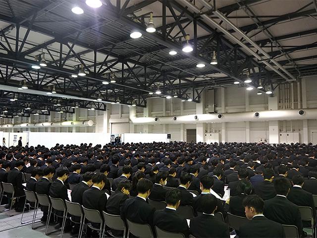 高専生向け合同会社説明会は日本最大級の規模。（写真は2020年の様子。2020年3月以降は一部をオンラインで開催）