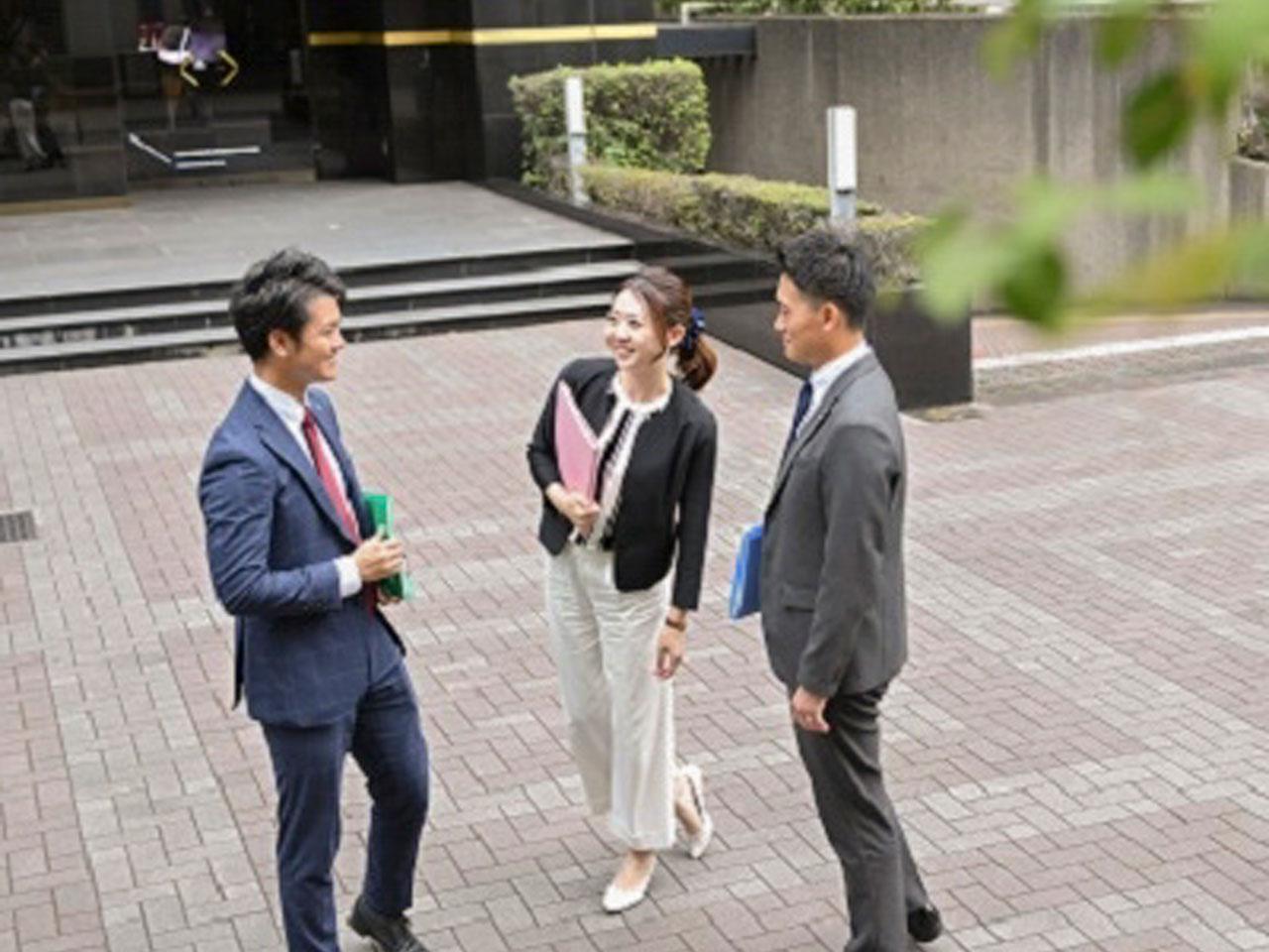 社内の開発チーム、運用チームとの意見交換も活発に行われている。