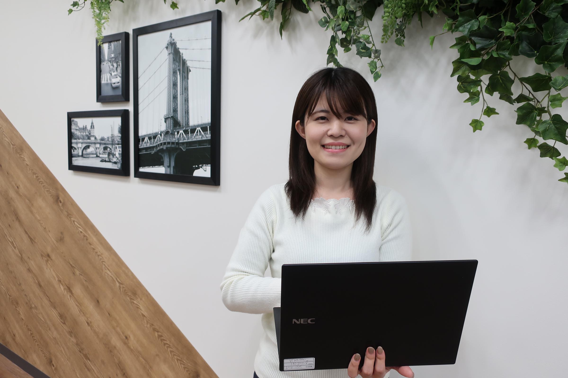 産休・育休の取得実績もあり、社内行事は登山・ハイキングや観光旅行、公式女子会、英会話勉強会、技術交流会などを実施したり働きやすい環境を創っている。