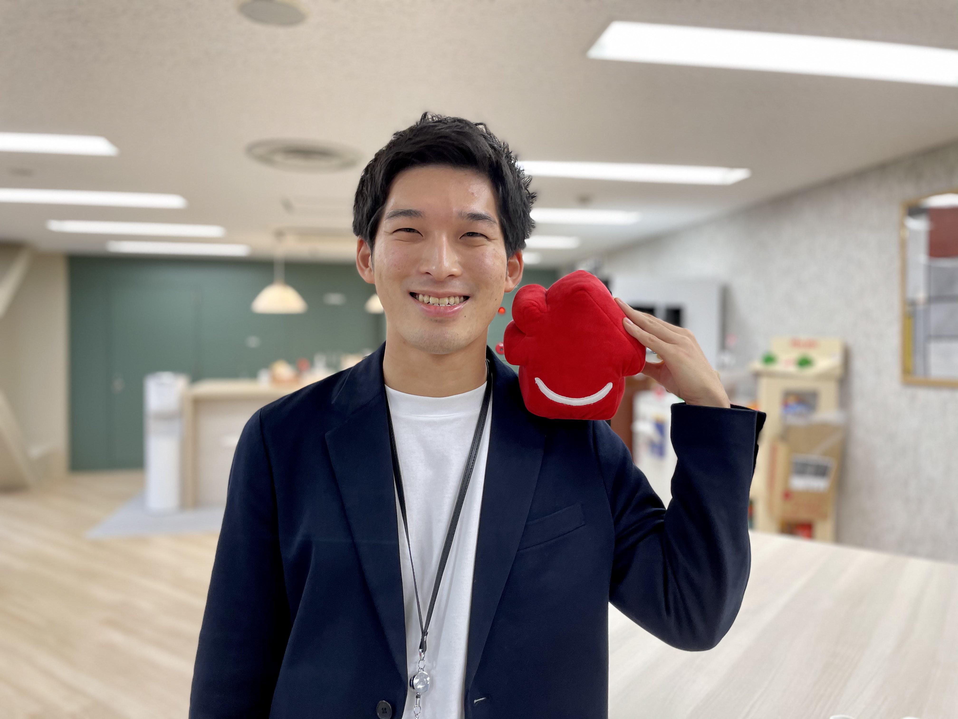 社員にホームサーブくん（ぬいぐるみ）も配布しています。