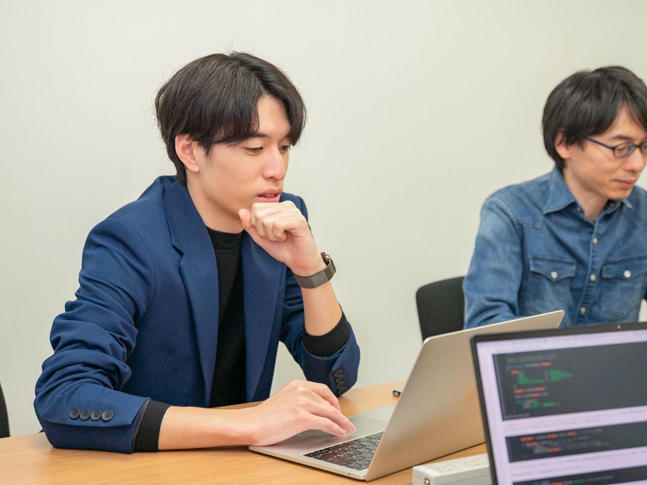 受託事業の大半を、小売業のクライアントが占めている点が特徴。