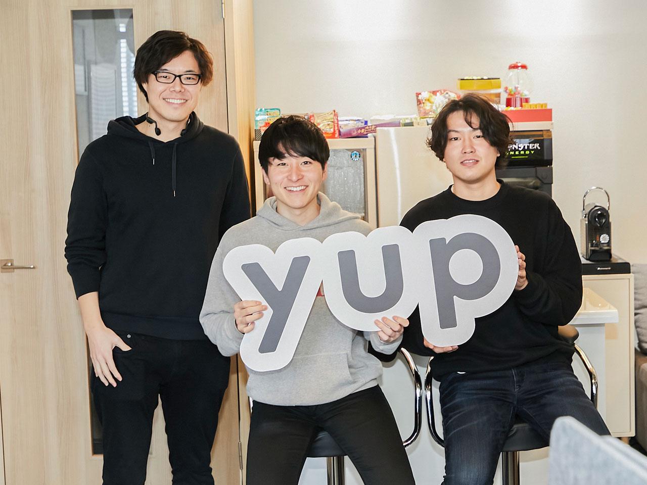 2019年9月のβ版提供スタートを経て、2020年10月に本格リリースを開始。パートナーには、銀行や大手生保をはじめ株式会社セブン銀行、Chatwork株式会社、freee株式会社、株式会社マネーフォワード等、フィンテック領域の有力企業が名を連ねている。