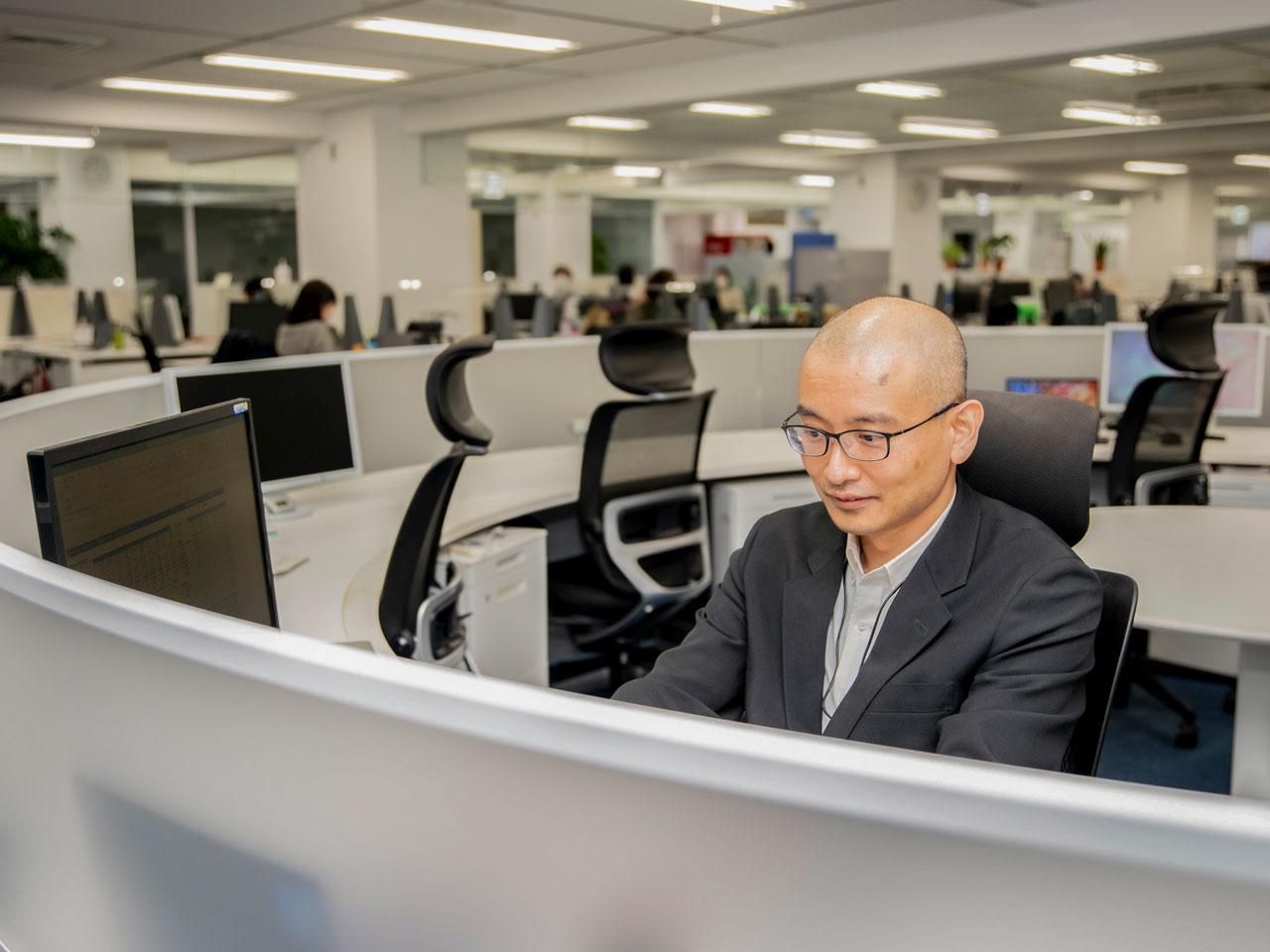 社内SEとしての役割を果たしつつ外販にも注力。