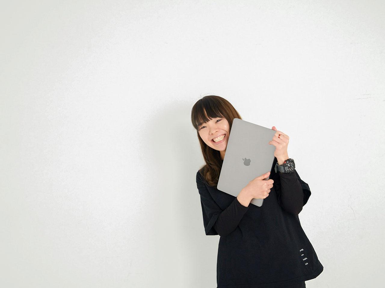 残業を発生させない業務体制の中で成果を出し、仕事とプライベートの両面を充実させて人生を「楽しむ」ことが、人材の成長を実現するというのが同社の考えだ。