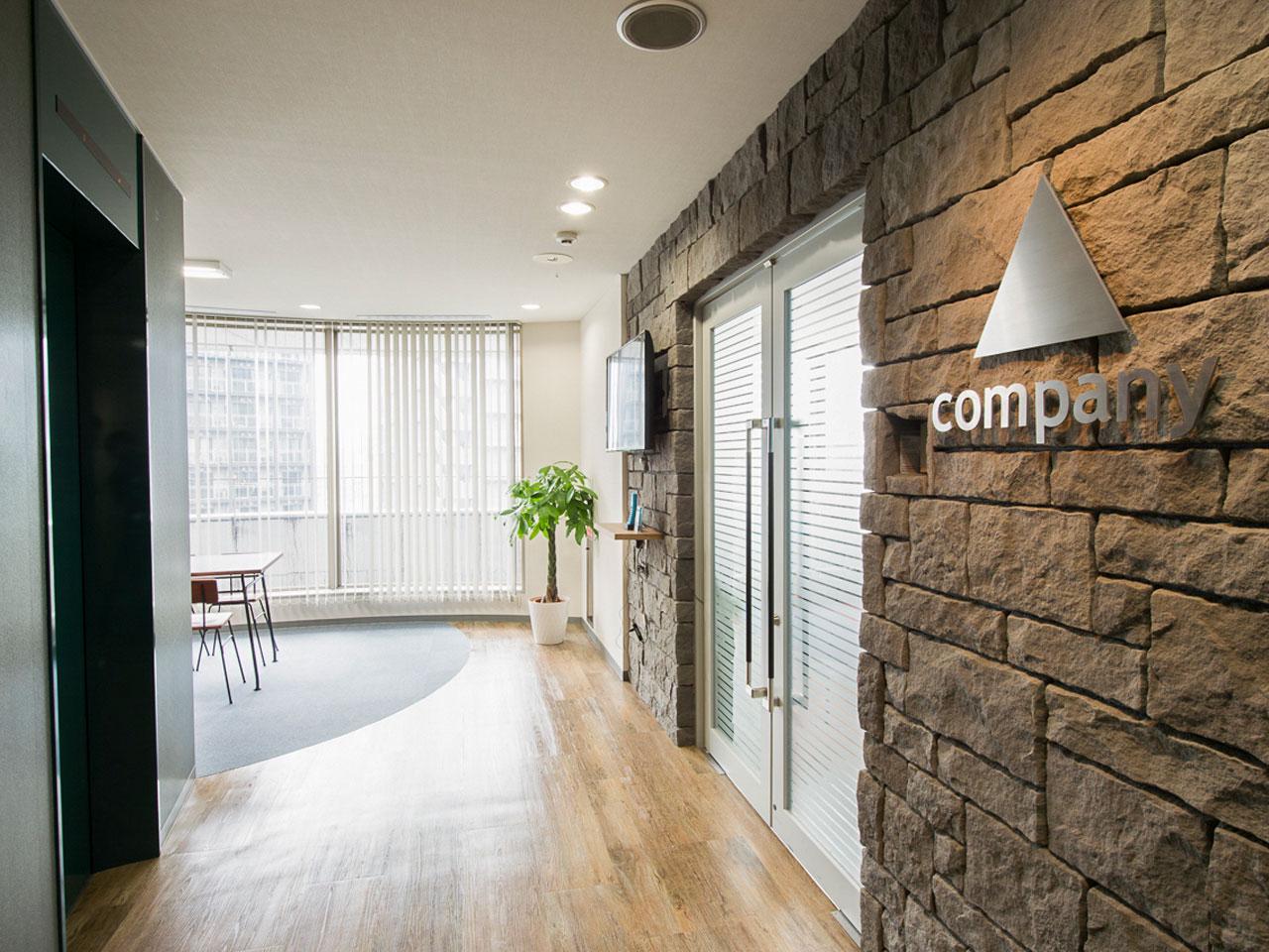 同社は、デジタルマーケティングに注力し、Webの企画からデザイン、システム開発、運用、データ分析等をワンストップで提供するクリエイティブITベンダーだ。