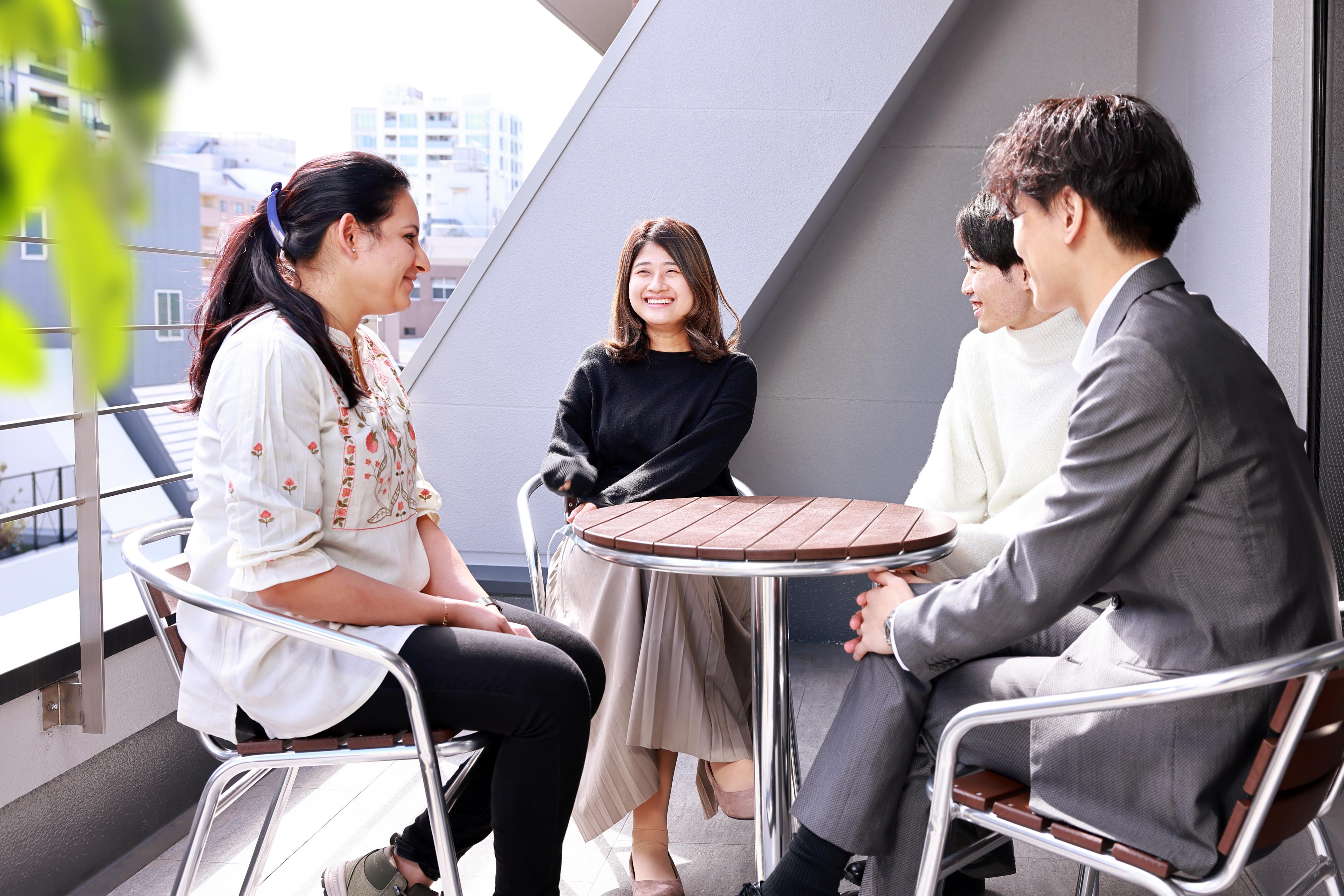 今後、弁護士・法律事務所業界向けクラウドシステムとして日本ナンバーワンとなり、アジアへの進出も視野に入れている。