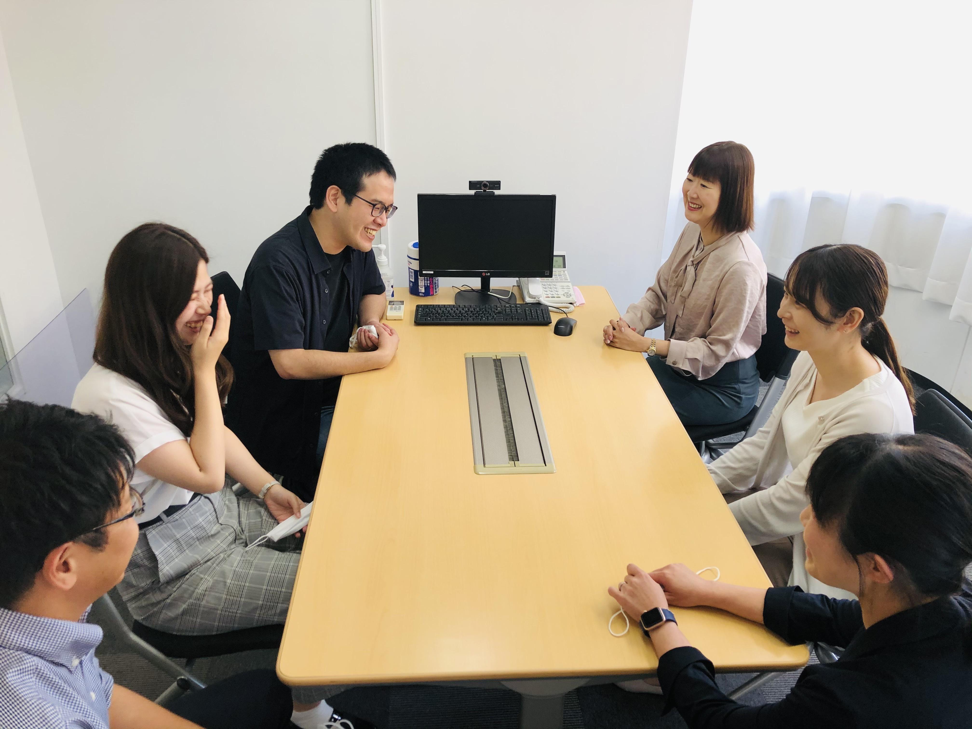 新たな取り組みのため、待ちの姿勢ではなくソリューションを提案できる人材が望ましい。決められた業務に粛々と取り組むというよりは、改善や成長に繋がるアイデアをシステムに盛り込んでいきたいエンジニアが活躍できるだろう。