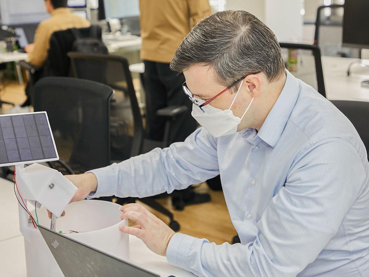 外資系IT企業出身者が多数在籍しているほか、CEOをはじめメンバーの50%が外国籍。