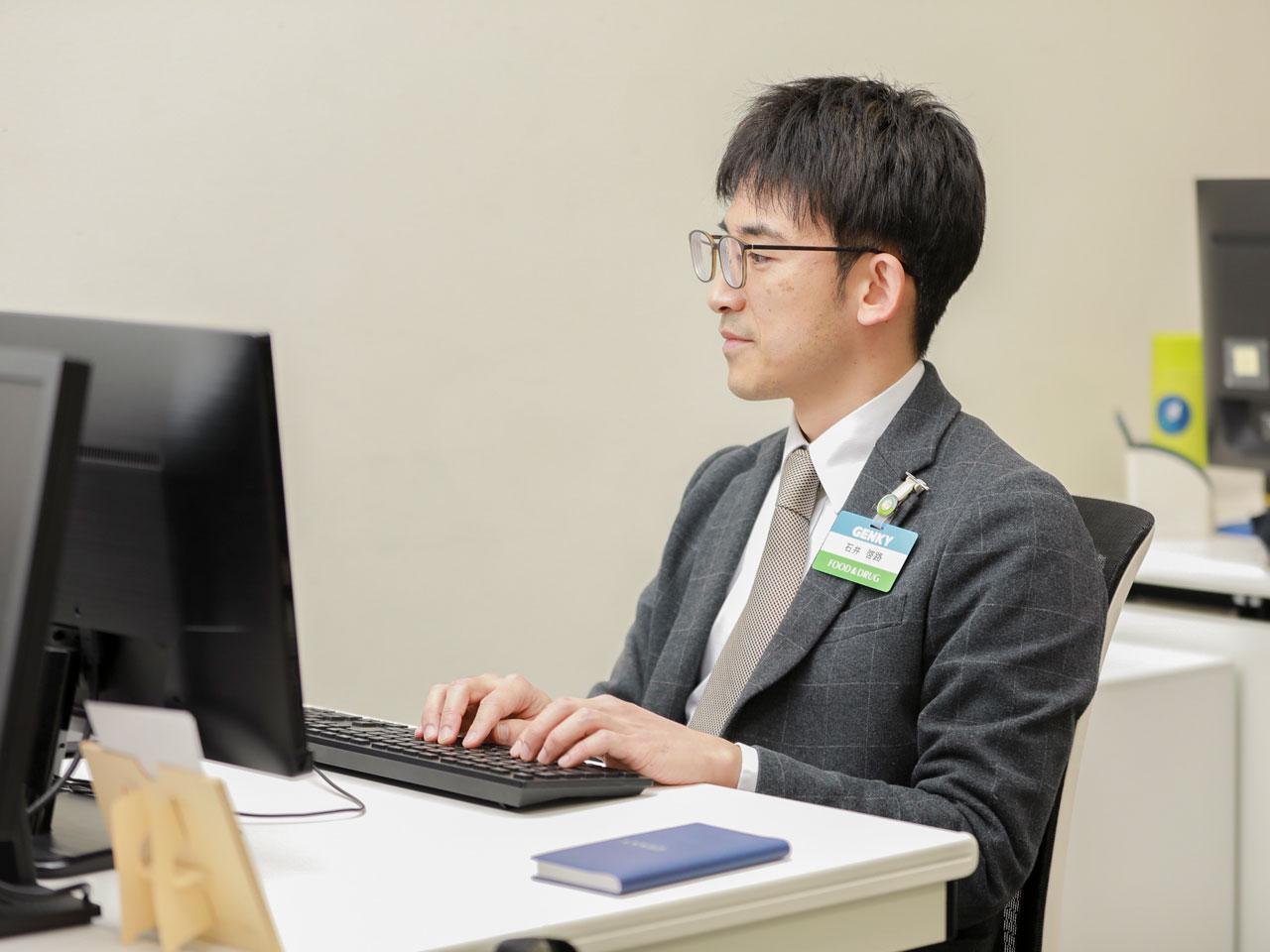 会社にとっても重要な仕事を、自らも手を動かして開発に参加しつつ、部下を育て、協力会社とのコミュニケーションを図るという、プレイングマネージャタイプの方を希望しています！