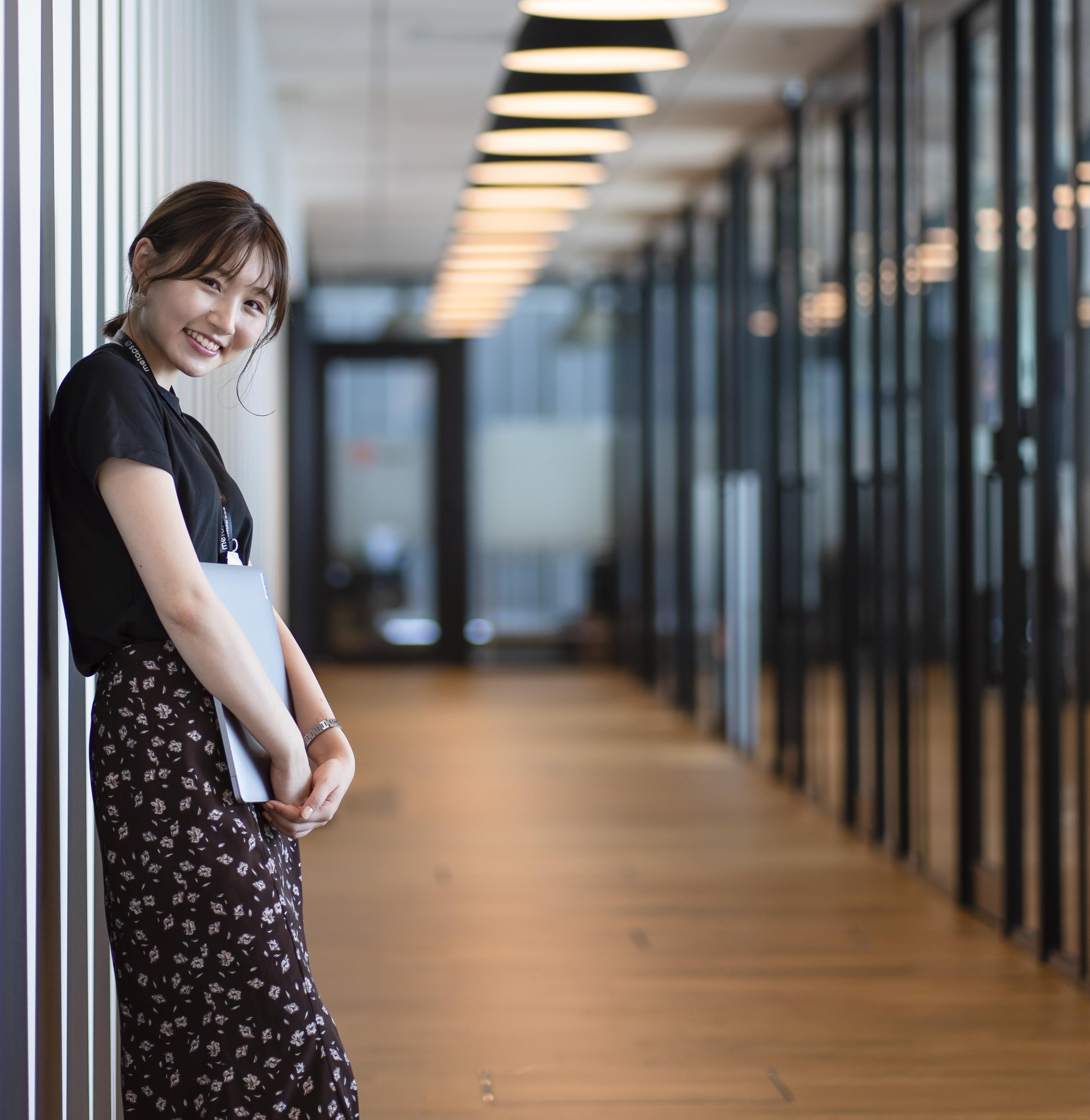 誰もがテクノロジーにより様々な制約から解放され、自由に未来を創造できる社会を目指しています。事業だけでなく社員の働き方も“個”を尊重し“個の解放”を体現すべく新たな働き方を実現しております。