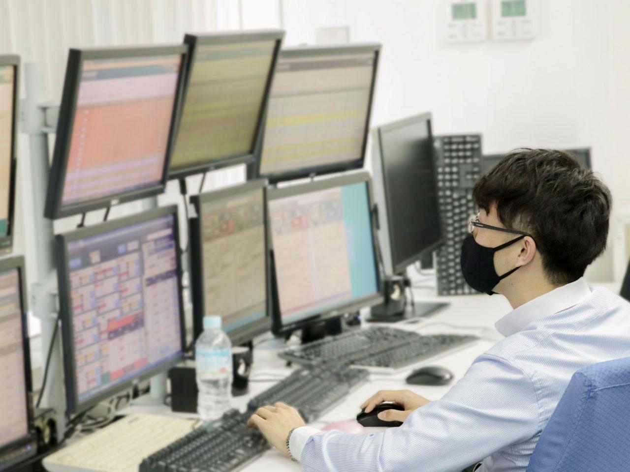 月間7万～8万台の中古車を取り扱い、2021年度の売上は350億円。