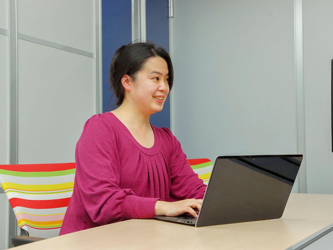 スリランカとモンゴルの拠点で働くメンバーも、アフリカやカリブ海の諸国への営業を担当。