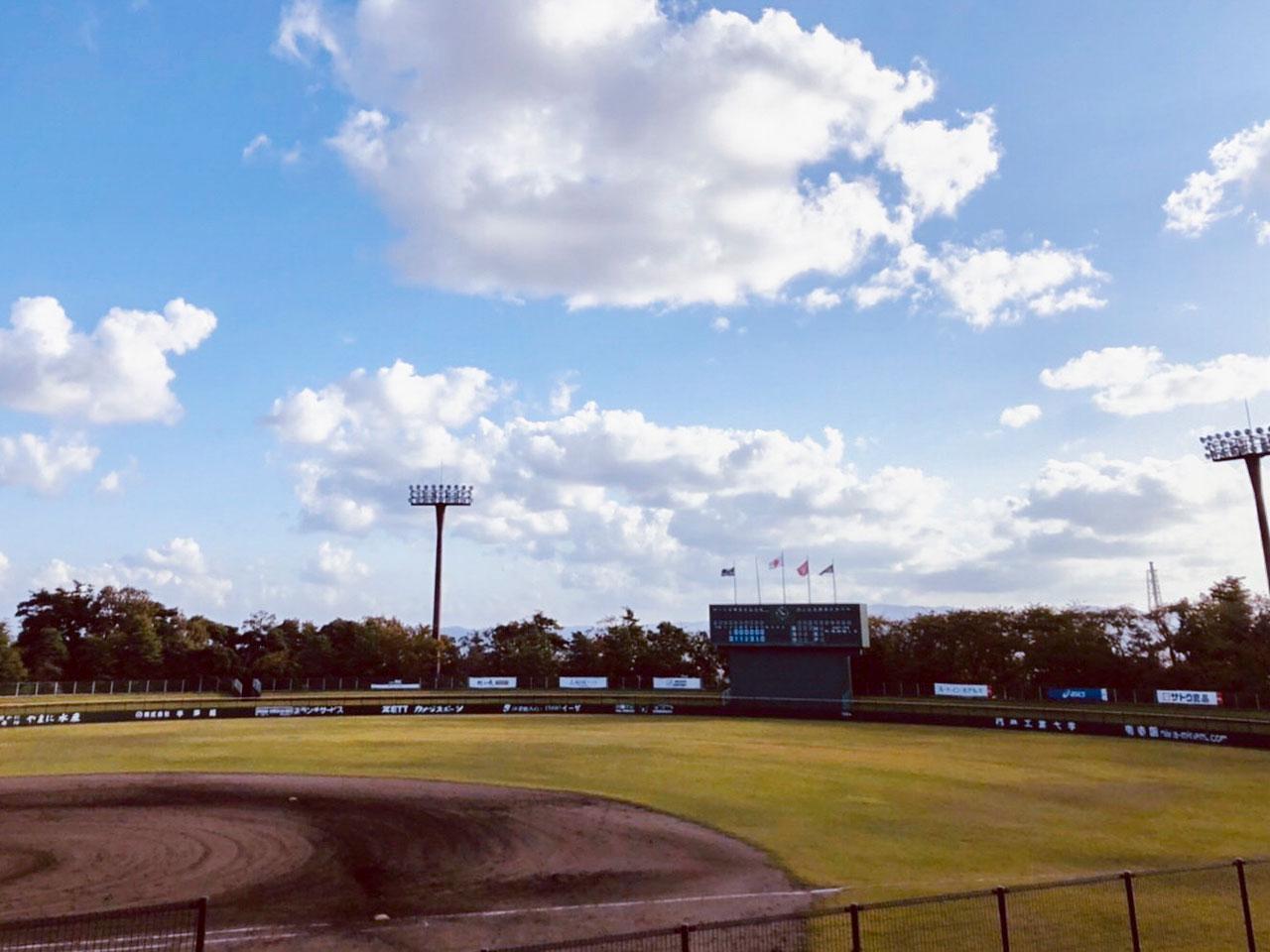 ロングテールでチャレンジングな同事業を支える経営基盤として、ITソリューション事業も展開。ハイスペック人材ソーシングに特化しており、着々と事業拡大を進めている。