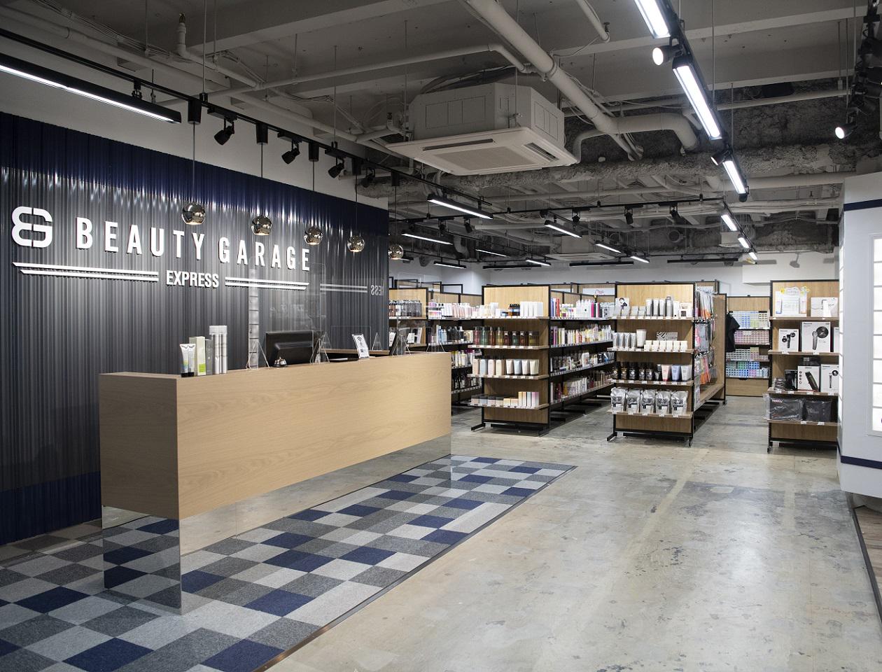 ECサイト販売だけでなく、ショールーム・ショップも展開（渋谷EXPRESSストア）