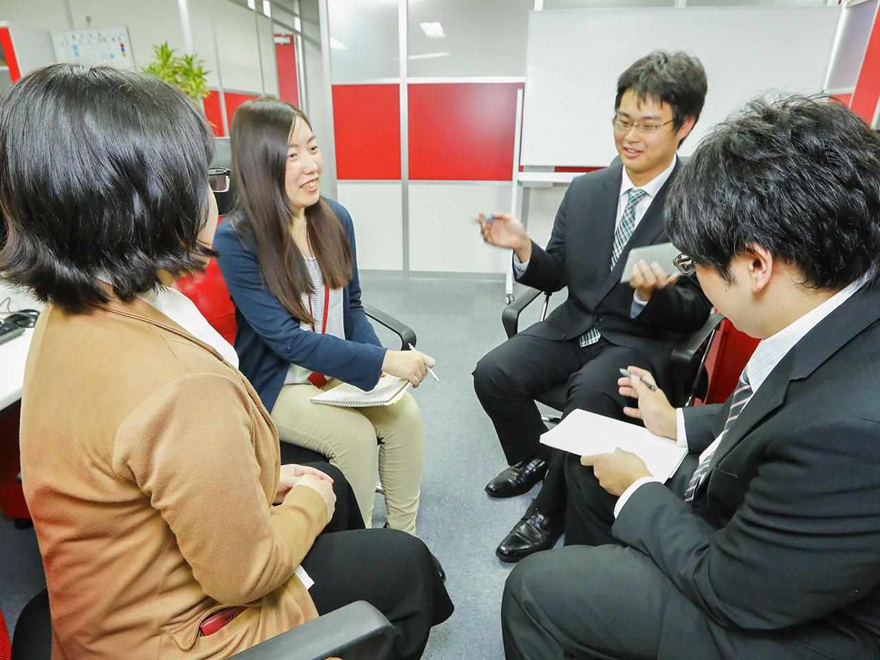 風通しの良い社風で、社員の意欲と意志を最大限尊重しており、どんどん意見を言える環境。