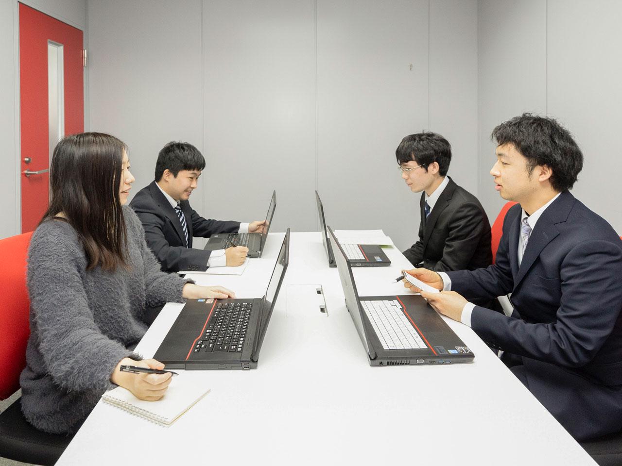 また、顧客満足度の高いプロダクトも強みの一つ。エンジニアがお客様の現場の業務を直接見て、情報収集することにこだわっており、それがより現場の業務に即したプロダクトの開発に繋がっている。