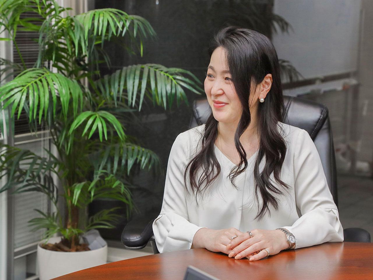 自社サービスに携わりスケールさせていく醍醐味や、スケールに伴うクラウドやセキュリティ等の技術レベルの向上を享受できるだろう。実力で勝負したいという人材には、うってつけの企業といえるだろう。