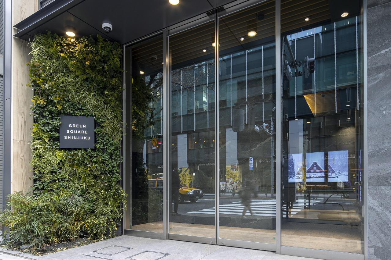 新宿駅から徒歩5分とアクセス抜群の新オフィス！