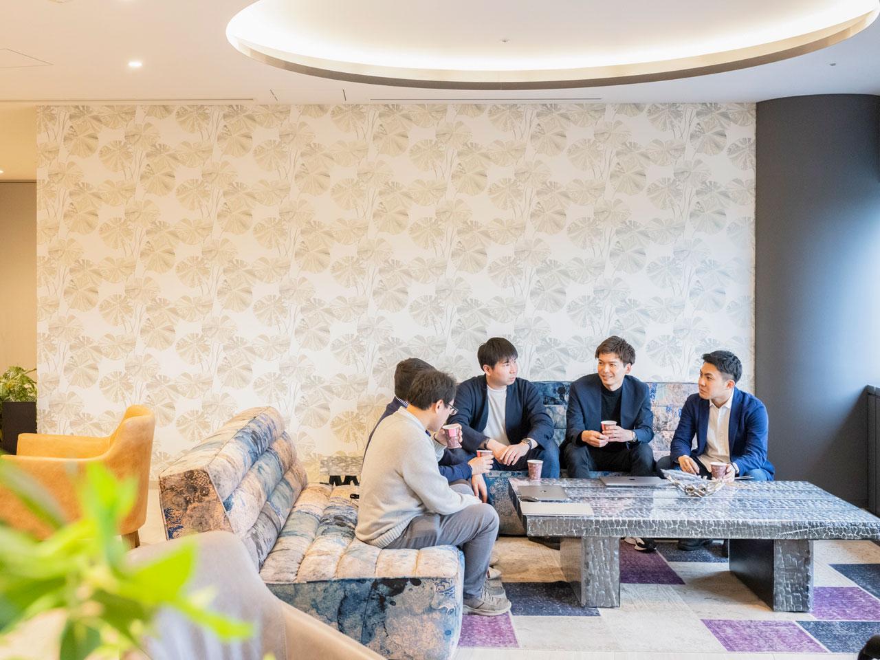 同社が求める人材像は、自分一人で動くこともあるだろうけれども、基本的にはチームワークを重視して力を発揮できる人、そして最後まで諦めずにやり抜ける力のある人だ。