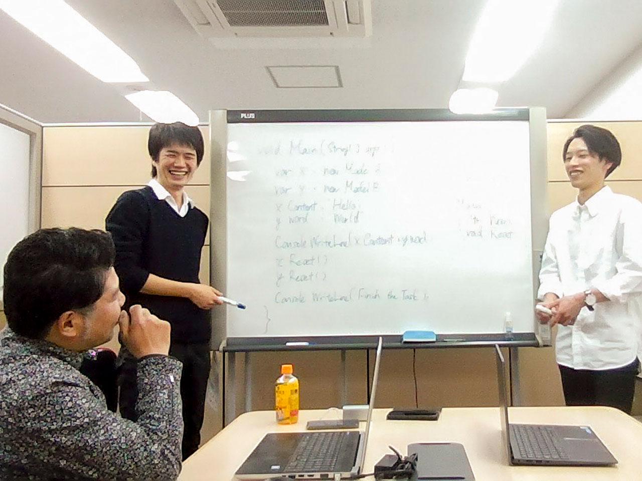 売上高は対前年比120%の成長を見込んでおり、経験を積んだベテランのプロフェッショナル人材から、今後のコアメンバーとなる若手まで、エンジニアと営業職の増員を図っていく。