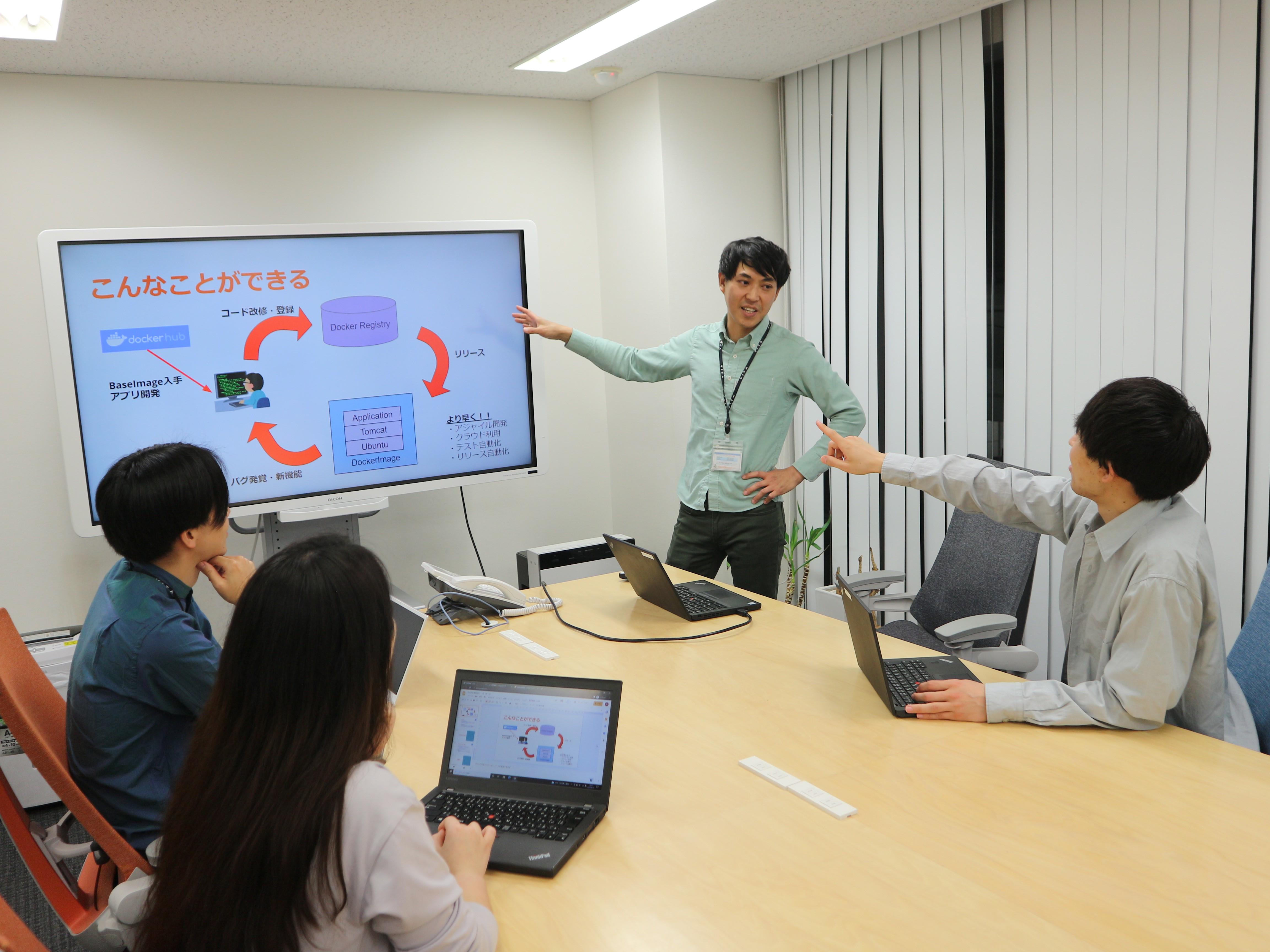 クライアント先でのサービス提供はのみならず、受託開発事業や教育事業などの新規事業も視野に加速を続ける。