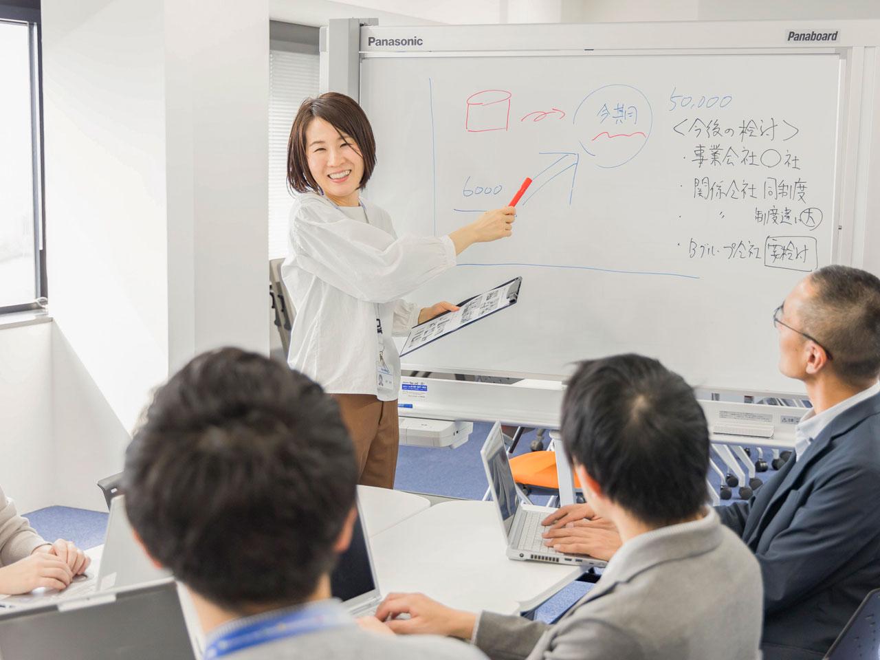 パナソニックで働く社員が使う人事システムと、人事担当者が使う人事情報管理システムを開発する「人事情報システム本部」も「HRPSC」に所属している。