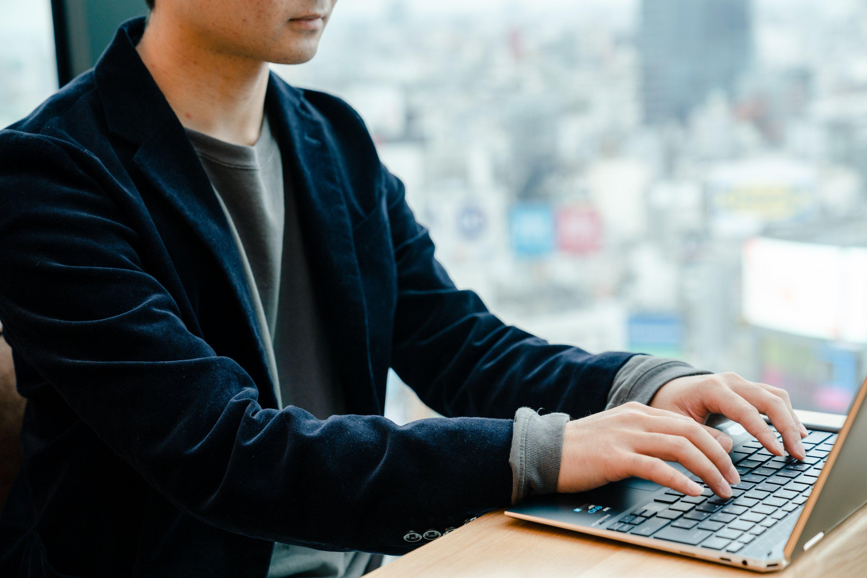 コンセプトは「誰もが推される世界」の実現。丁寧な運営と継続的な改善で、温かいユーザーコミュニティーを形成し、趣味としてカラオケを楽しむ世界を作り上げてきた。