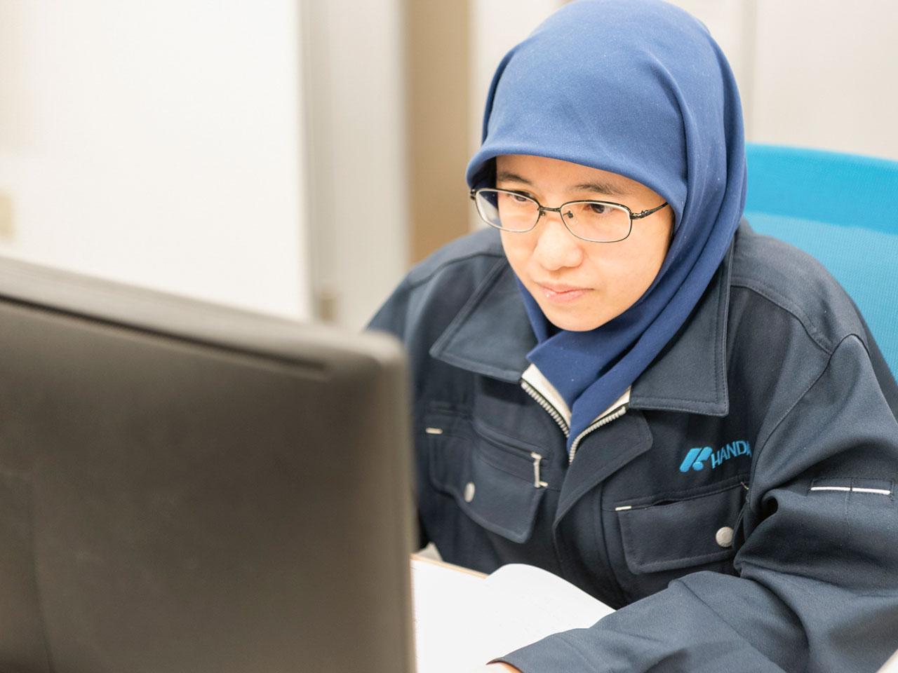 国籍や性別等関係なく、やり切る力を持った優秀なエンジニアなら採用していきたい。外国の方で日本語が苦手な方には日本語教育も実施。仕事に慣れてくればフルリモートでの勤務も可能だ。