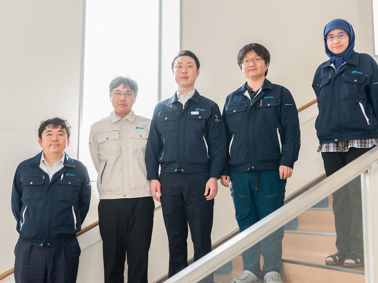 創業から80年以上の歴史を持ち、安定した経営基盤の上で、現在取り組むのは、各種IoT製品の開発や工業系特化型総合マッチングプラットフォームの開発・運用といった新規事業だ。