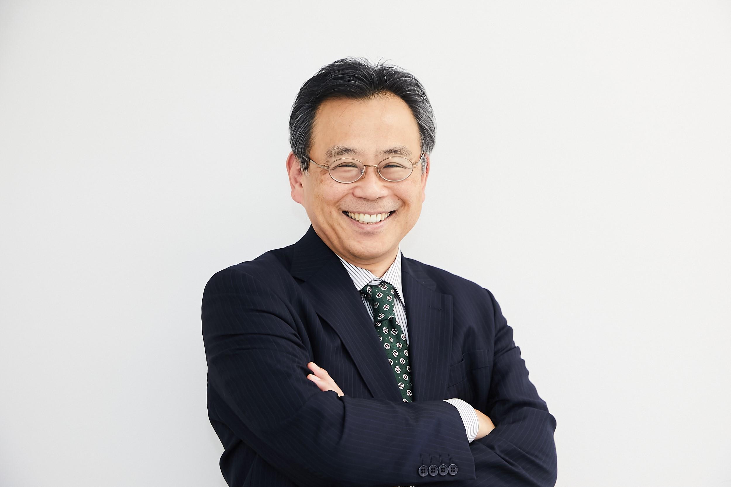 技術者紹介1：代表取締役の五反田氏。大手証券系シンクタンクにSEとして入社。開発経験を重ねた後、多くの自社サービスにおけるシステム開発のプロジェクトマネジメントを担当。
当社設立後はシステム企画段階などプロジェクトの立ち上げから導入までを広く支援。プロジェクト全体マネジメント、方式設計の推進等、業務面・技術面を問わずマネジメントを実施。
