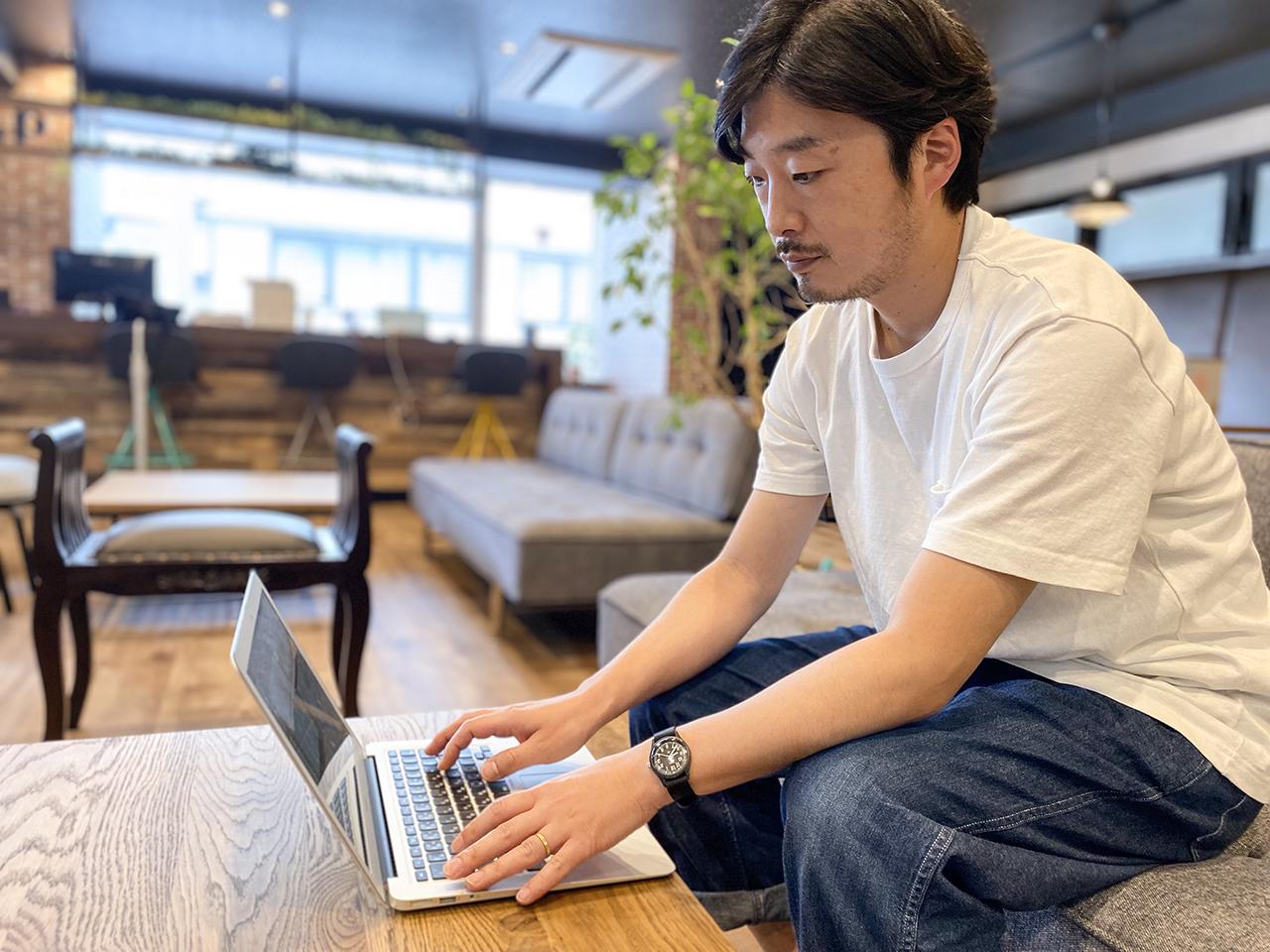 設立は2001年10月で、本社を東京・外神田、インバウンド支援オフィスを茨城県つくば市に置くほか、沖縄県那覇市にもオフィスを設置している。