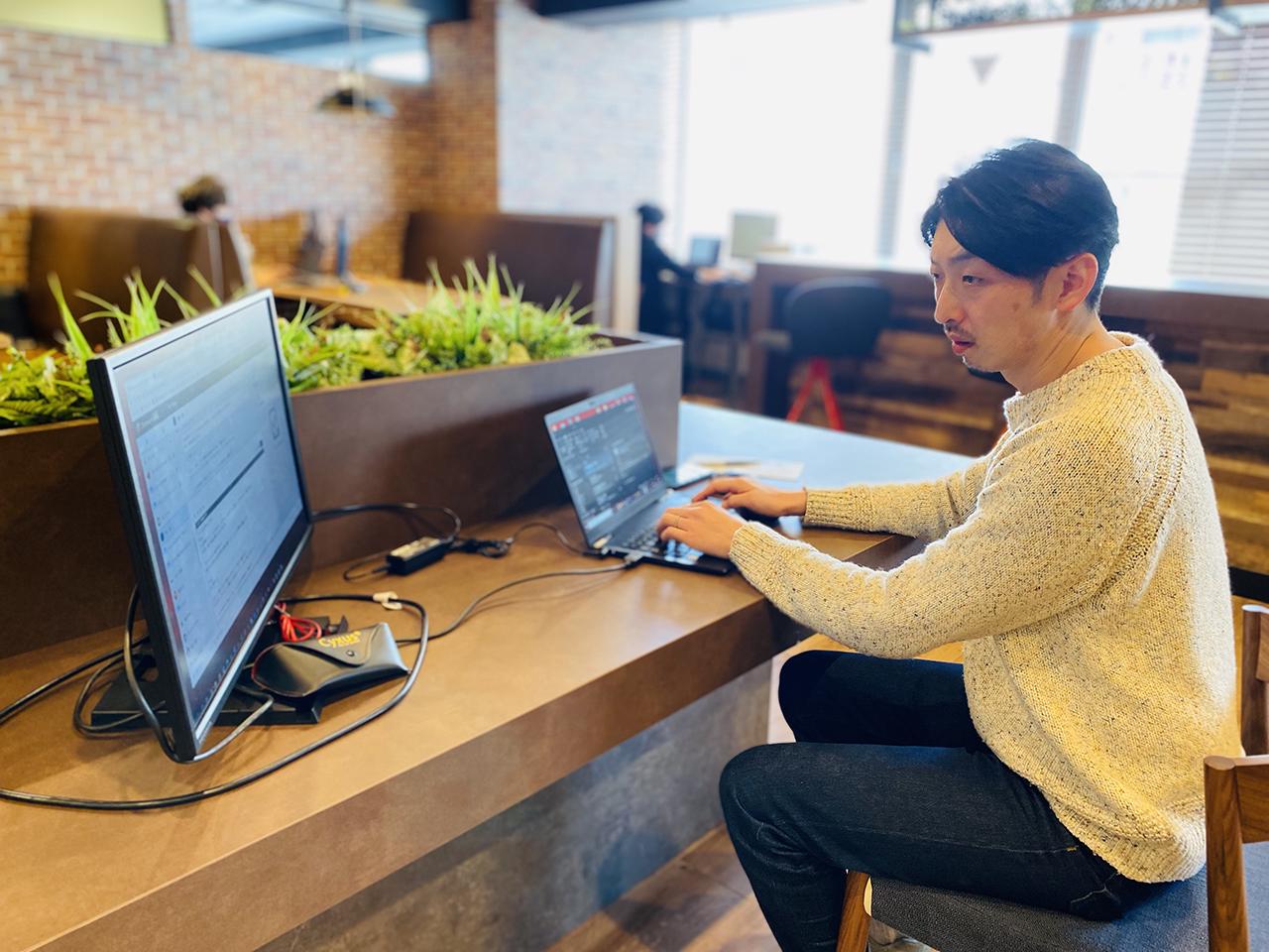 アドップの強みは、戦略立案、マーケティング・企画といった最上流工程から、情報設計、クリエイティブ制作、システム開発、保守運用までを一貫してサポートできる点だ。