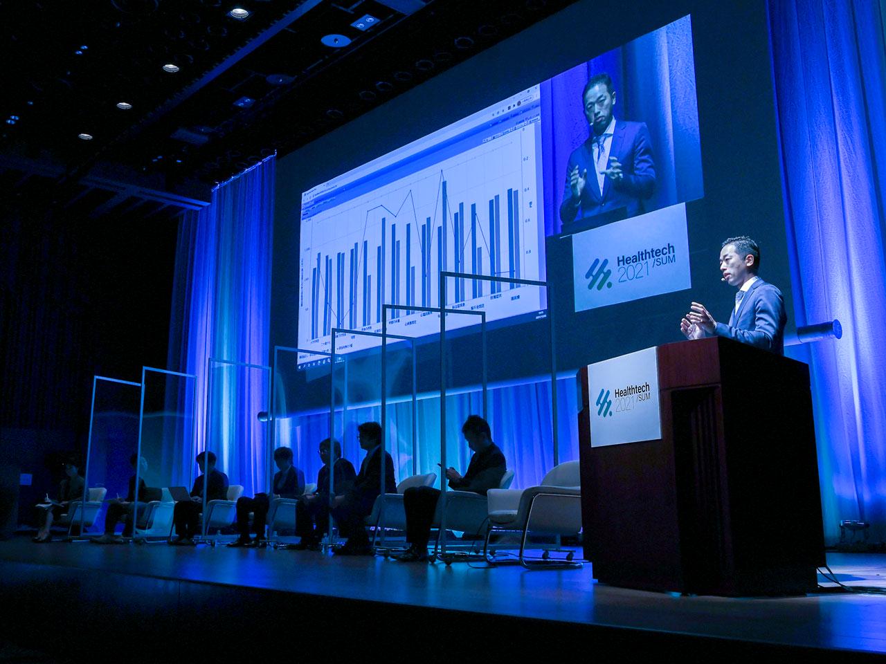 1991年のリリース以来、様々な業界で導入されており、2022年5月現在では、地方銀行の約40%が利用している。