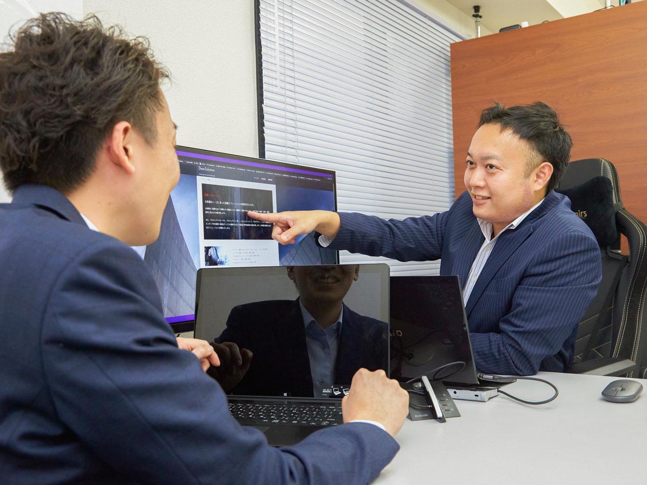 現在は社員13名＋外部パートナーという少数精鋭体制だが、同社のサービスはサーバ構築（AIX、HP-UX、Solaris、Linux）・システム保守作業、インフラ監視システム・Web系セキュリティシステム・ネットワークの設計～構築～運用等、多岐にわたる。