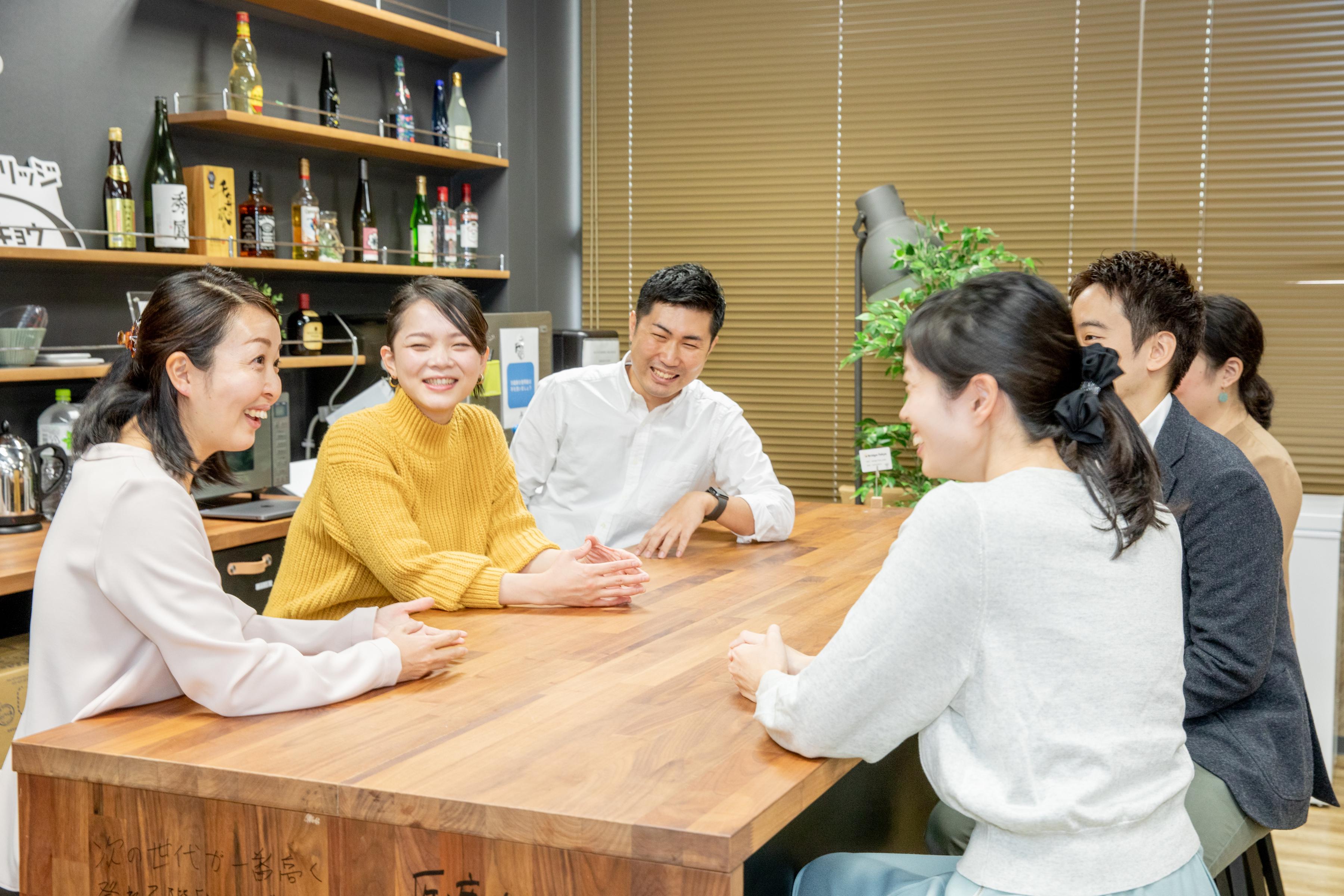 ハイクラス転職を充実させ、ワーキングペアレンツが働きやすい会社・社会の実現を目指す。