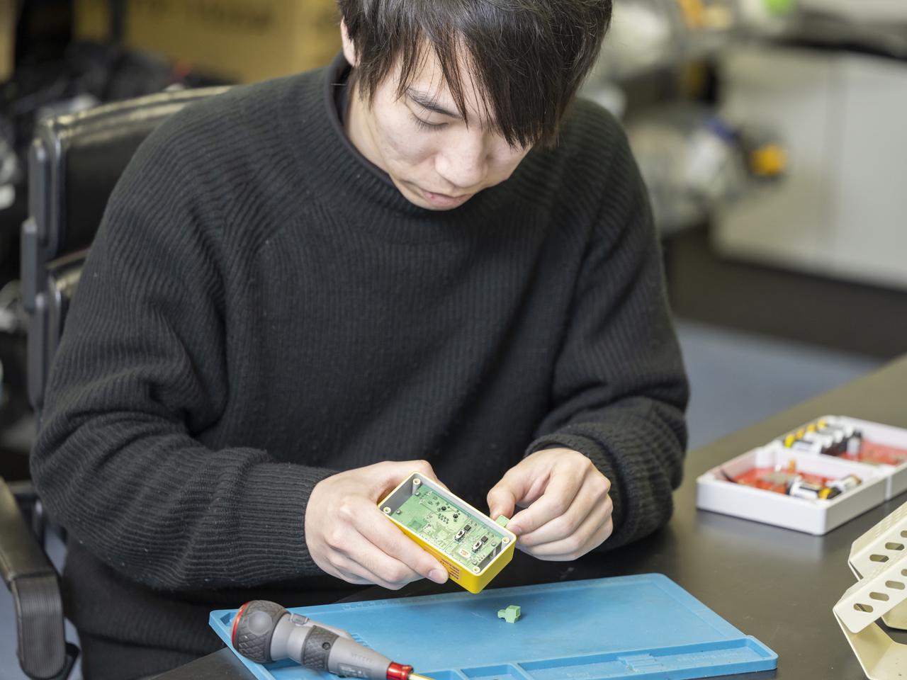 成長する事業、信頼できる同僚、少ない就業ルールなど、自由かつ安心に働ける環境を維持するために、自立した考え方や行動ができるメンバーで構成しています。