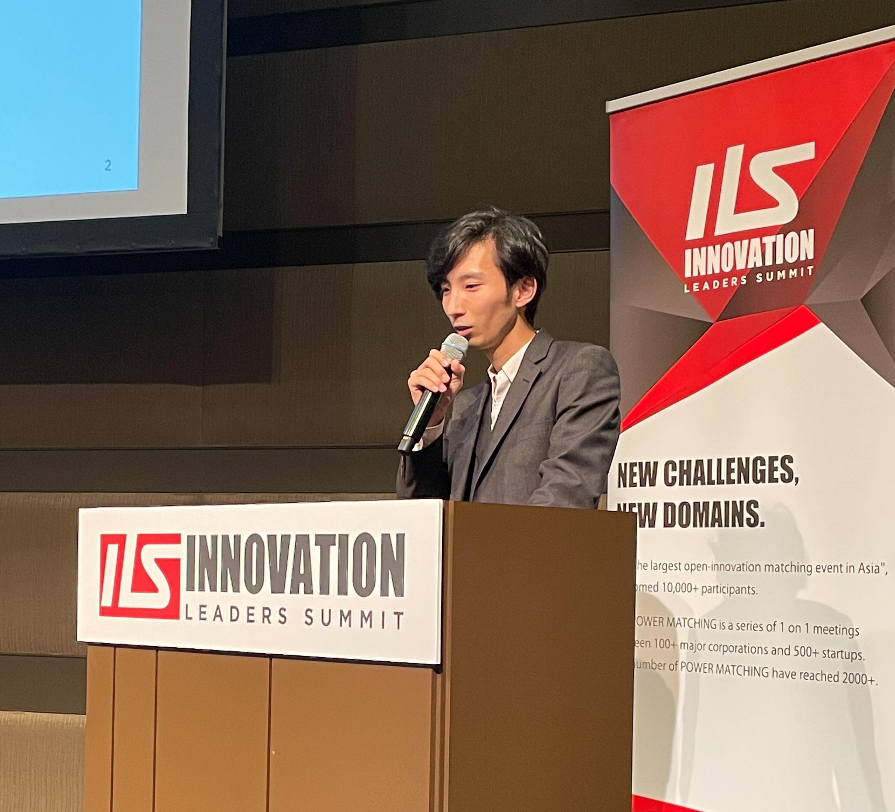 独自開発のにおいセンサ『Obre』と、同じく独自開発の人工知能（AI）により、人間が鼻と脳でにおいを感じている状況を客観的にデータとして捉え、におい情報データを蓄積し、それを様々な分野で活用できるよう独自開発の『においデータ活用プラットフォーム （iinioi® cloud）』を構築し、ビジネス展開。 
