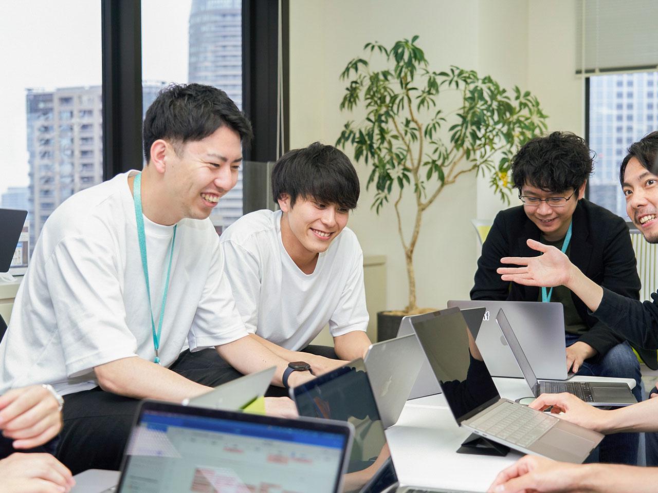 Jamfは社員一人ひとりの“個”を尊重する会社でもある。自分で自分の働く環境を選択できるオフィスモデルを採用している。