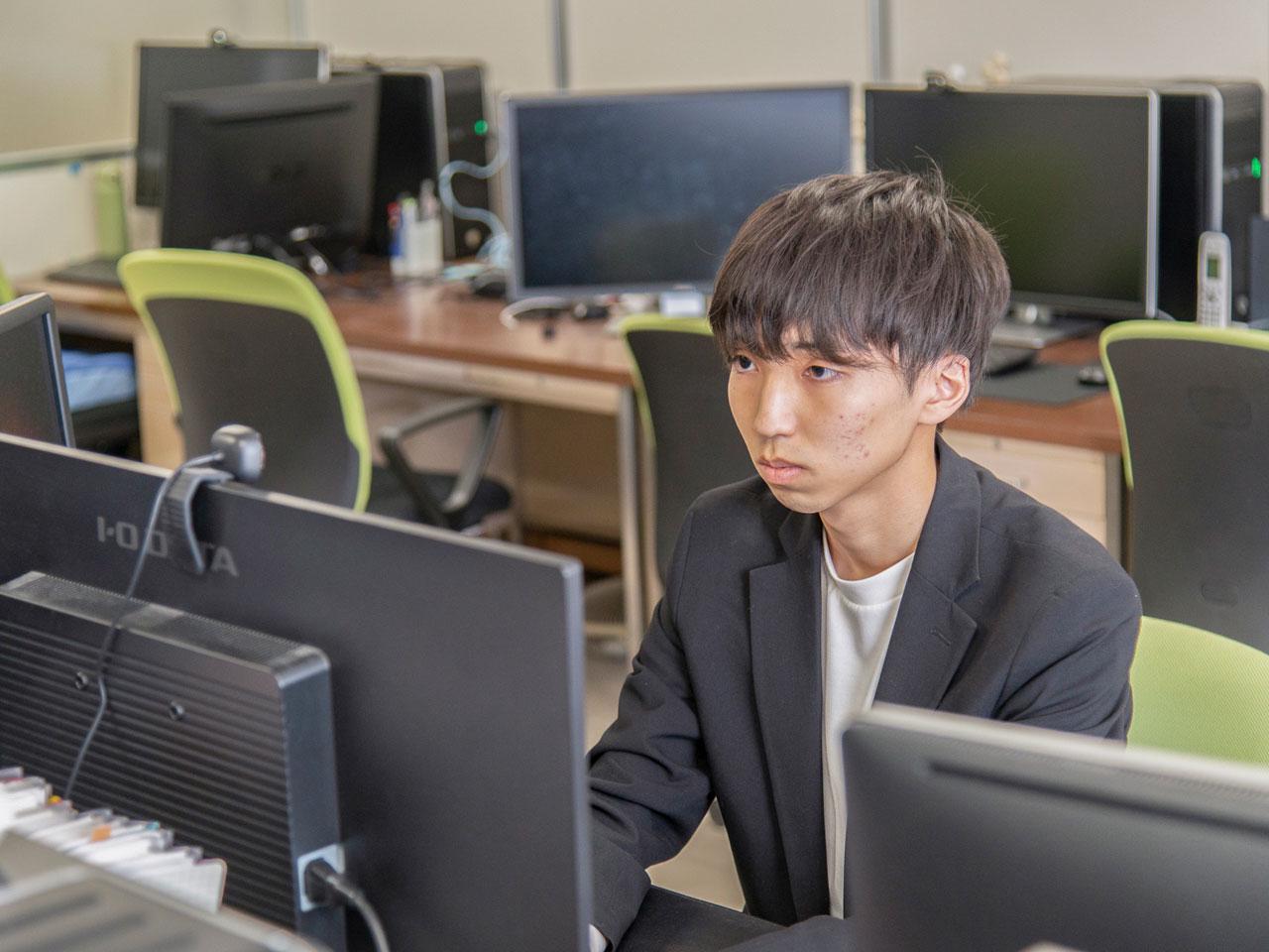 いずれもクライアントと一体となって仕事に取り組んでおり、パートナーとして厚い信頼を得ている。