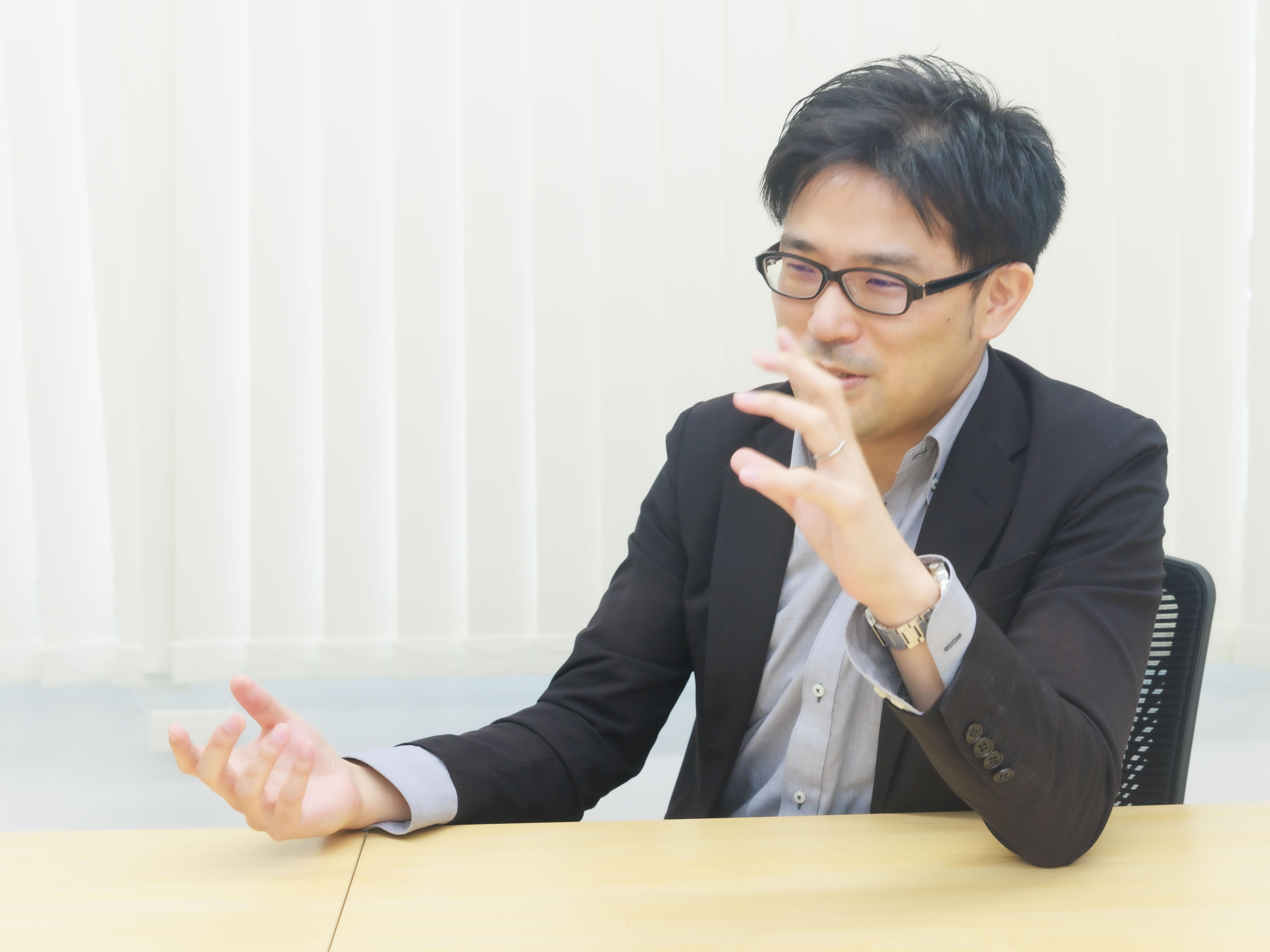 クライアントの中に深く入り込み、高いコンサルティング力を活かしながらDXを進めていく。