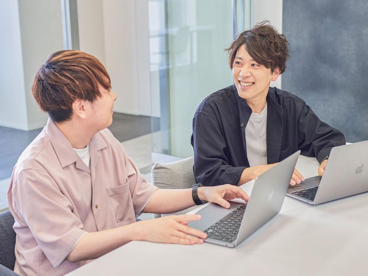 若くてフレッシュなメンバーが多く、職場の雰囲気も明るい。社内制度も整備されつつあり、働く環境としては申し分ない。