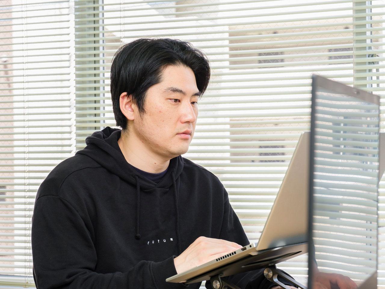 チームや球団内でのデータ活用や分析、オペレーションに関するサポートを行っている。