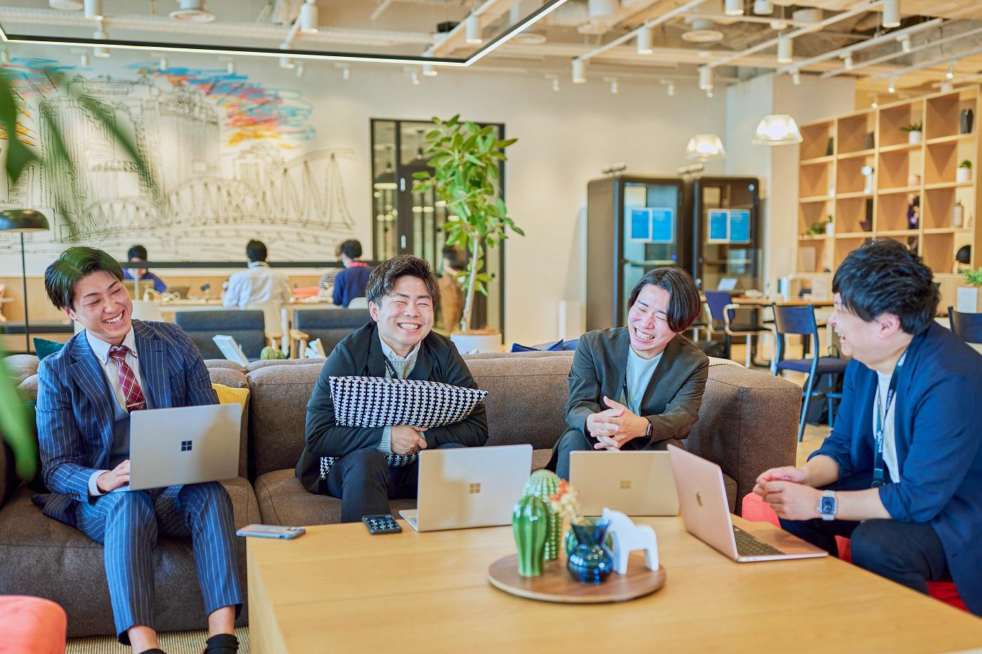 同社はIT/ゲーム人材向けの求職プラットフォーム「アットエンジニア」を運営・開発を行い、IoT/Web/ネイティブアプリの受託開発事業を展開する企業だ。