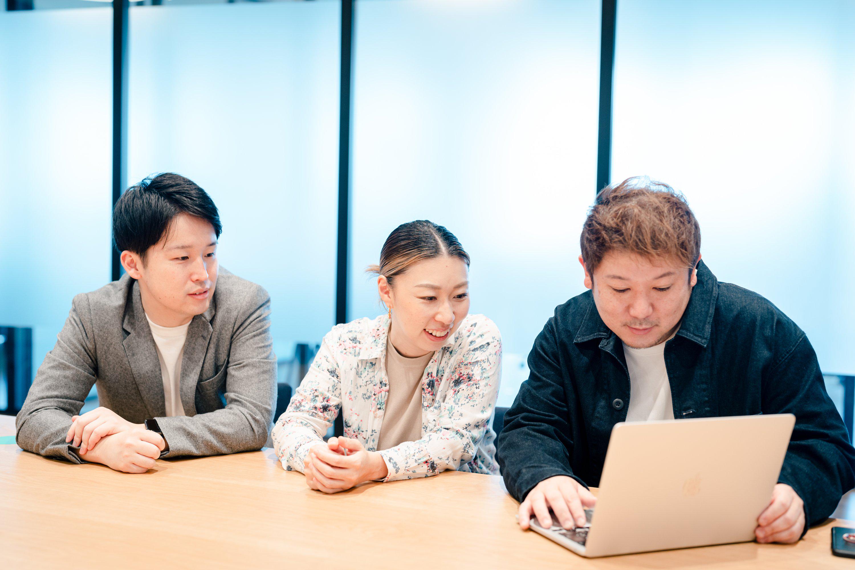 代表の宍戸はソーシャルメディア業界に10年在籍。いち早くファン･SNSマーケティングに取り組んでいた先駆者です。