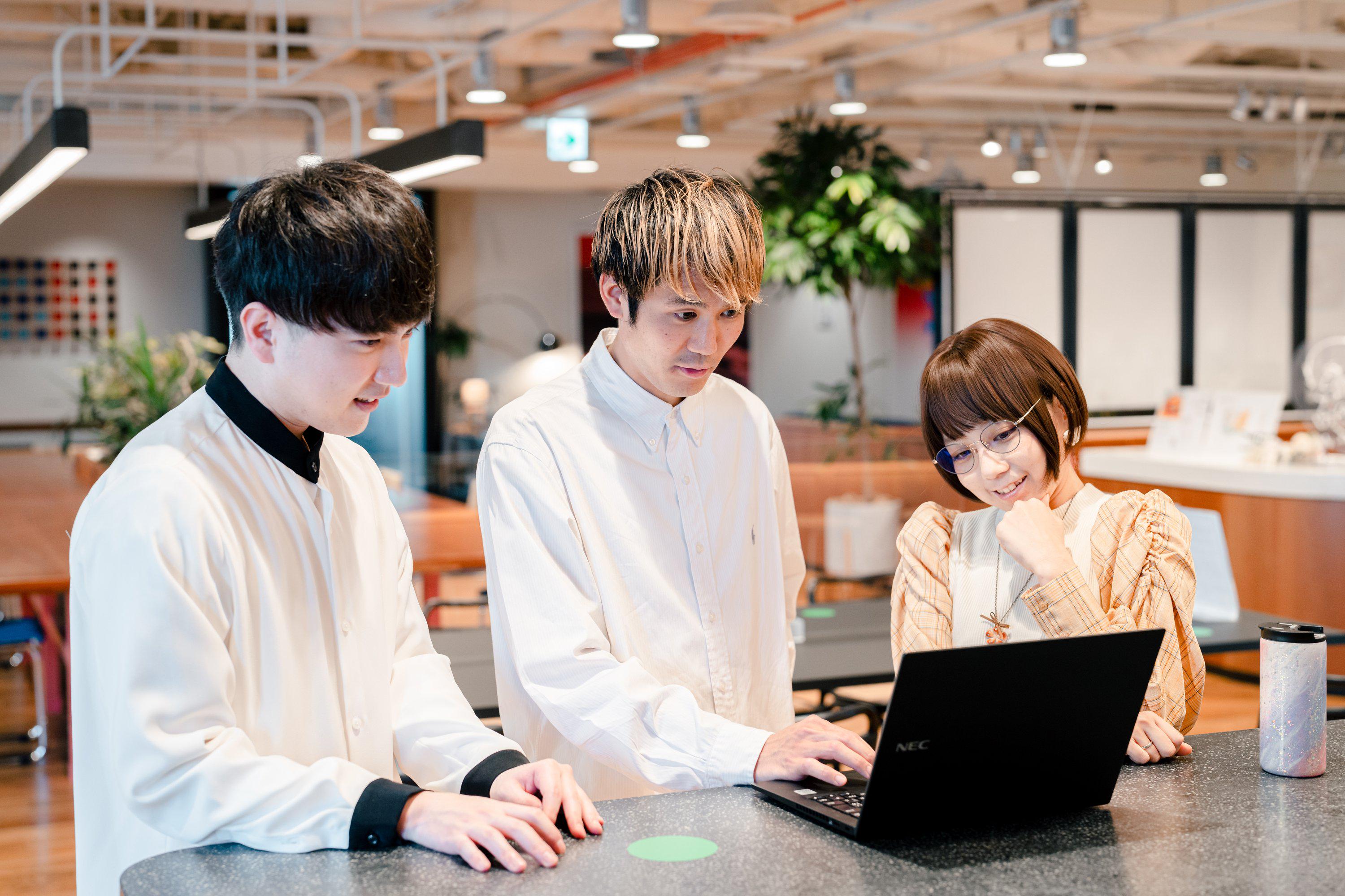 SNSを使ったユーザーとのコミュニケーションは、知識やノウハウだけではなく、多大な労力も必要。その手間を惜しまずに着実に丁寧にファンを発見し育てていく。